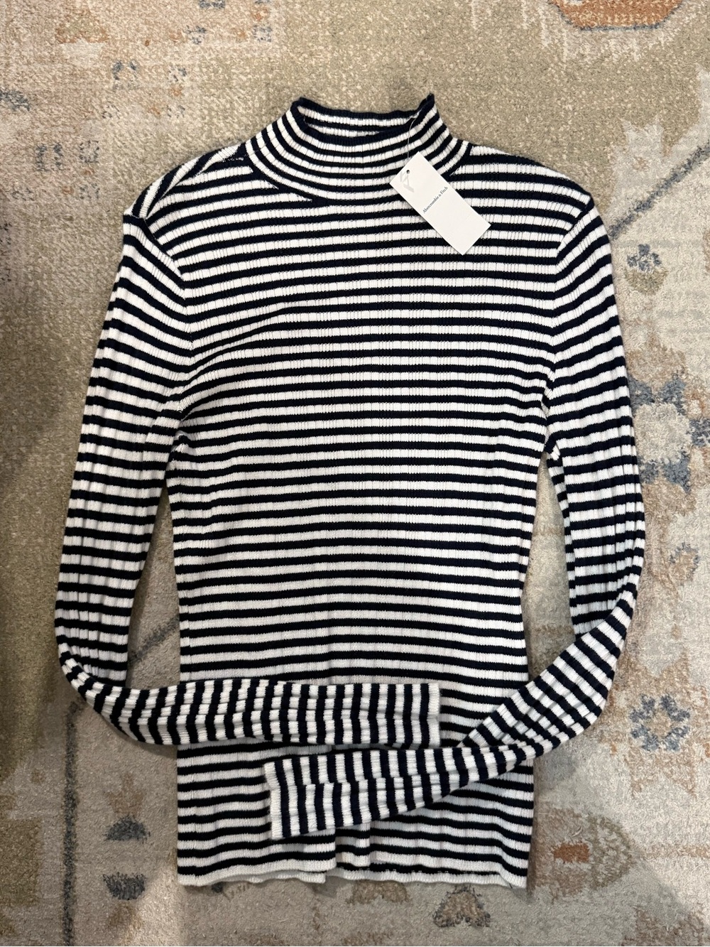 Abercrombie & Fitch Navy and White Ribbed Mock Neck Long Sleeve Sweater Blouse
